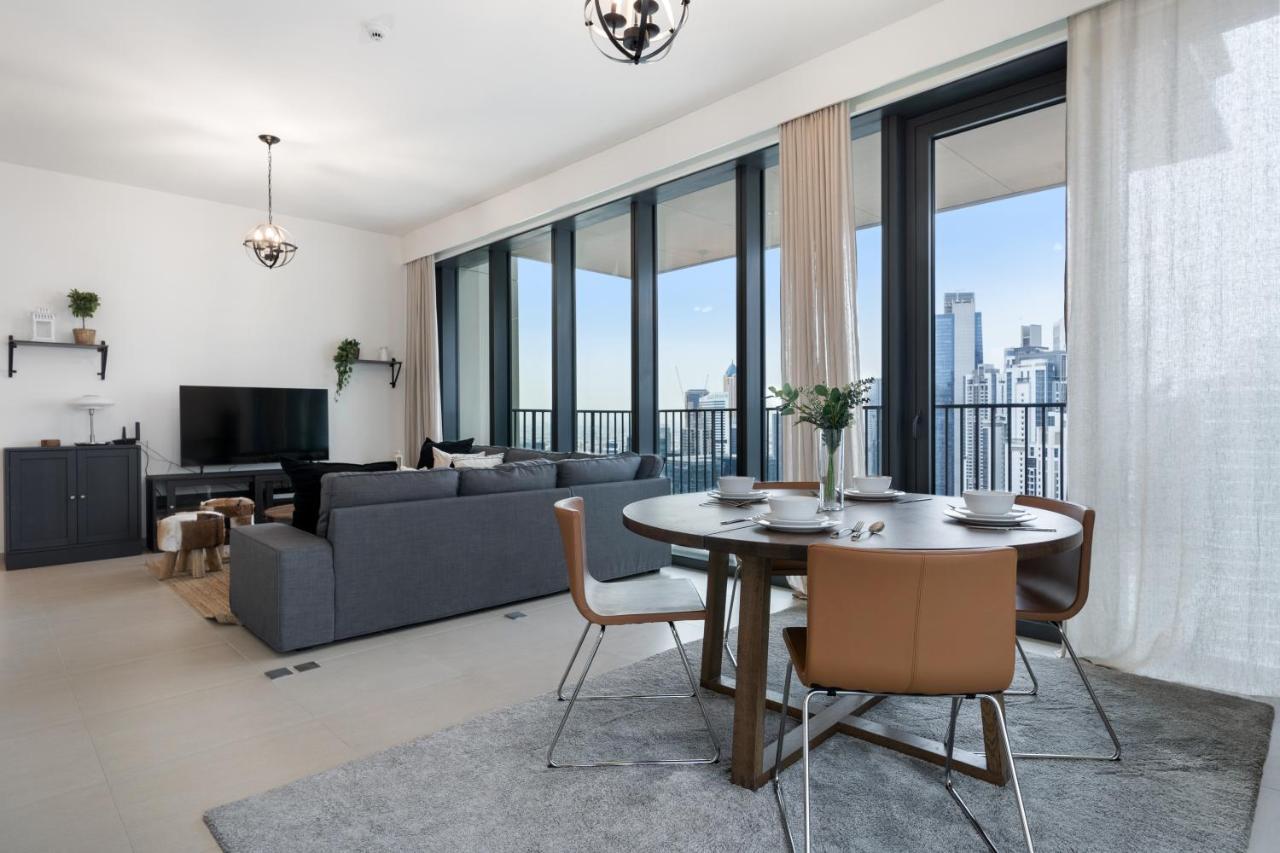 Breathtaking City Views From Dt Apt With Terrace ดูไบ ภายนอก รูปภาพ