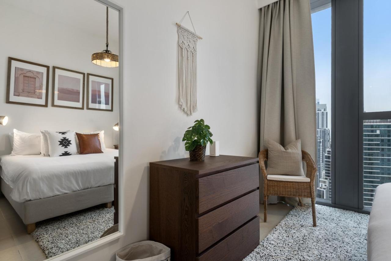 Breathtaking City Views From Dt Apt With Terrace ดูไบ ภายนอก รูปภาพ