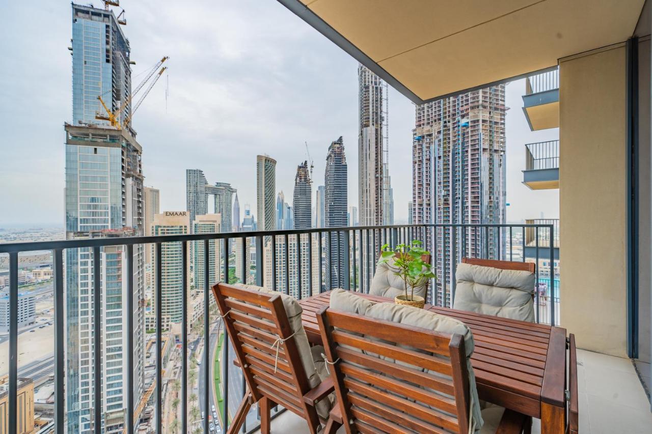 Breathtaking City Views From Dt Apt With Terrace ดูไบ ภายนอก รูปภาพ